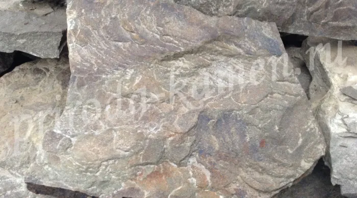 Плитняк песчаник «Дракон серо-зеленый»