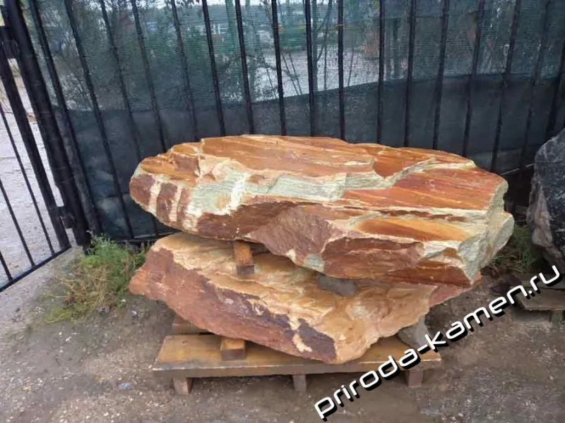 Валун златолит «желтый» (плаха)